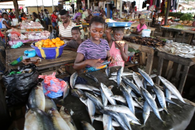 Helgskiftet - kan bara hoppas att det är skola i veckorna.