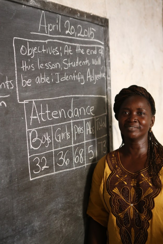 Stolt lärare och även vicerektor på Domic Hena. Där var även rektorn kvinna.