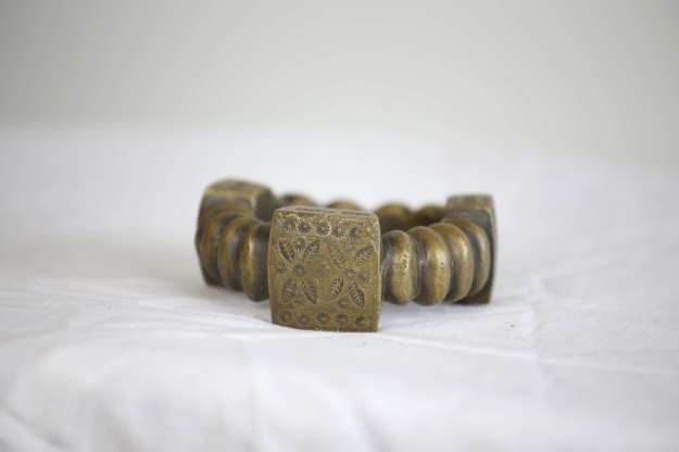 15 Armband med mönster och lås8 cm bred 414g HÖGSTA BUD: 300:-