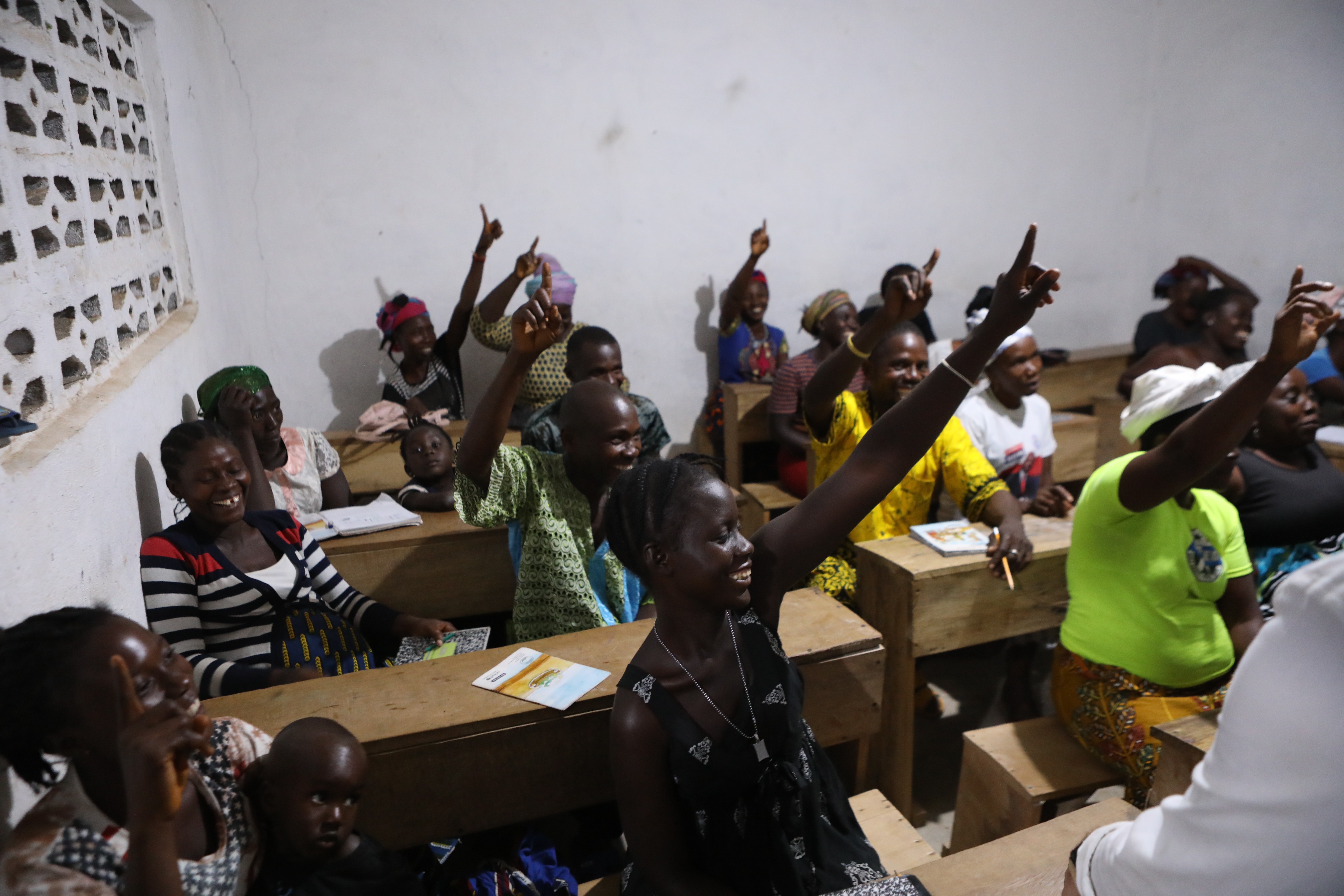 Nightschool group at F Bambayan -photo Peter Henning